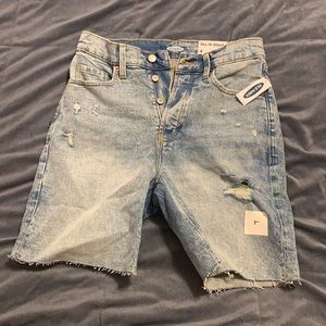 Distressed Old Navy Jean shorts, size 4, 7” inseam